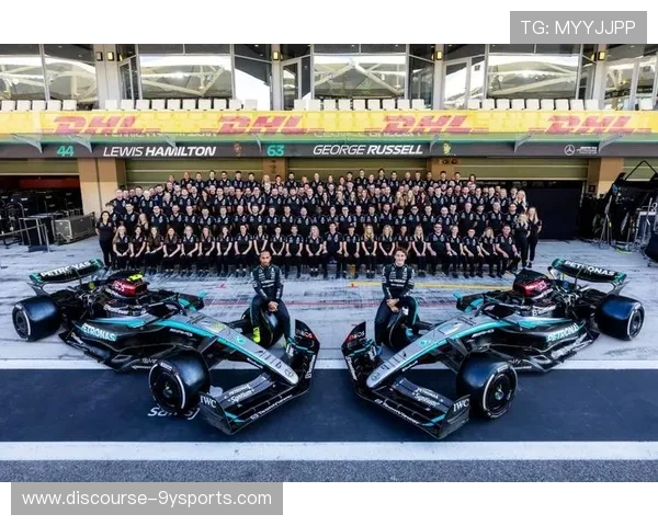 F1赛季再掀波澜 红牛车队与梅赛德斯竞争愈发激烈 多项规则变动引发车迷热议