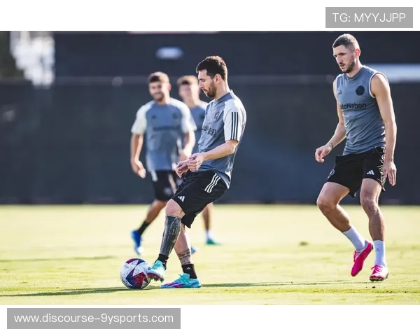 梅西加盟迈阿密国际首战告捷 打破多项纪录引领球队冲击季后赛